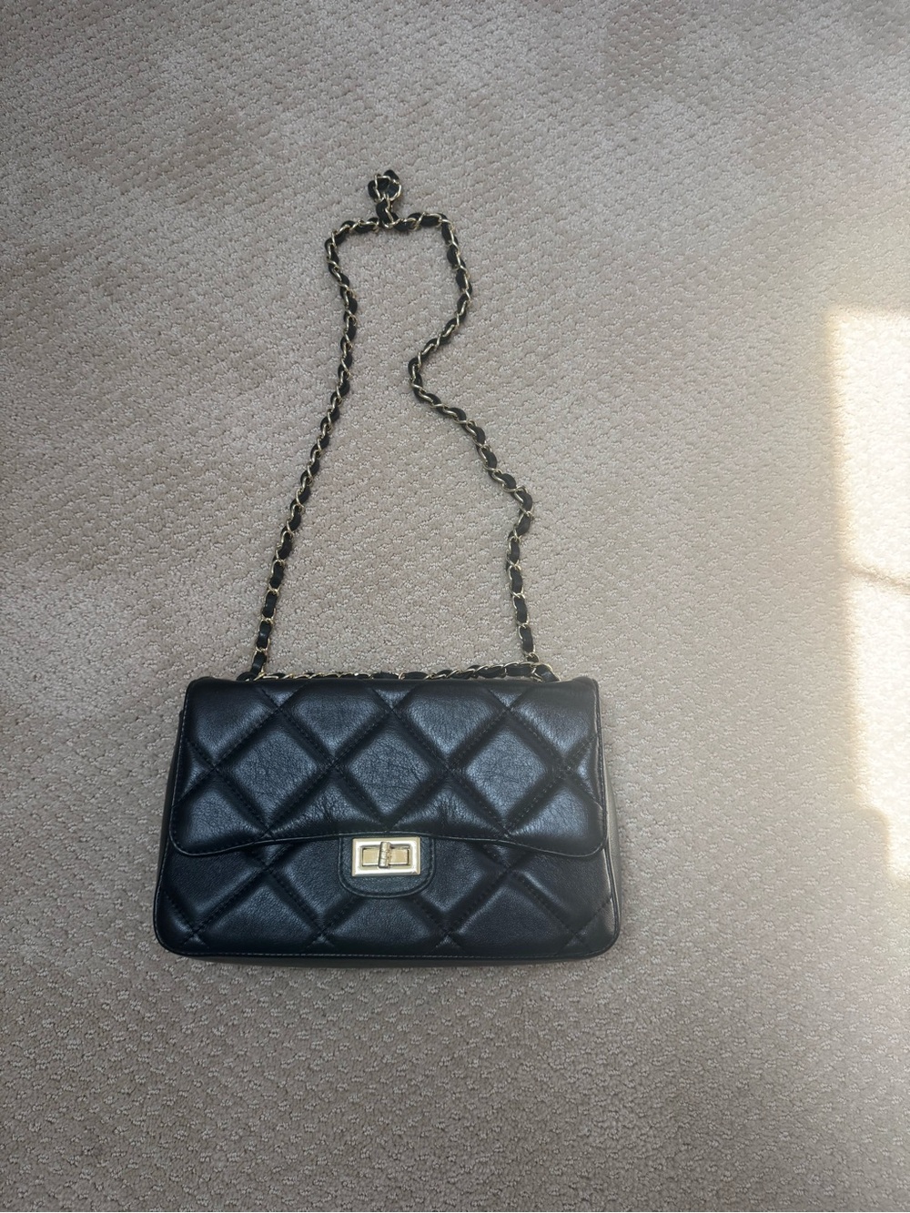 Genuine, leather  Black Quilted Chain-Shoulder Crossbody Bag - Women.